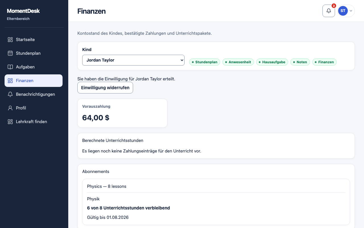 Saldo und Unterrichtspakete prüfen: MomentDesk-Oberfläche mit erfundenen Namen und Einträgen.
