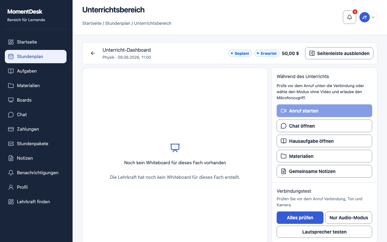 Unterrichtsbereich öffnen: MomentDesk-Oberfläche mit erfundenen Namen und Einträgen.