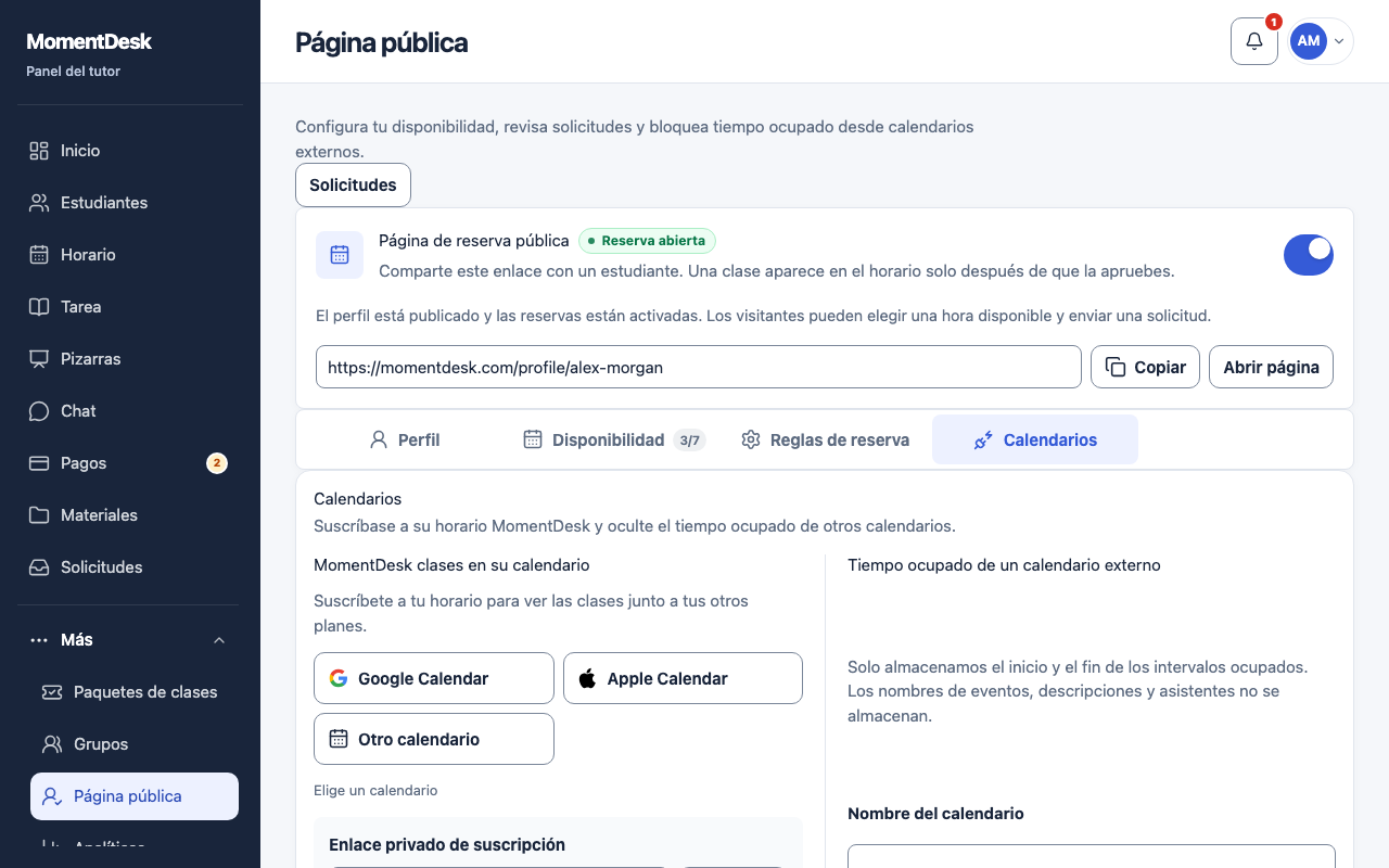 Ver tus clases en otro calendario: Interfaz de MomentDesk con nombres y registros ficticios.