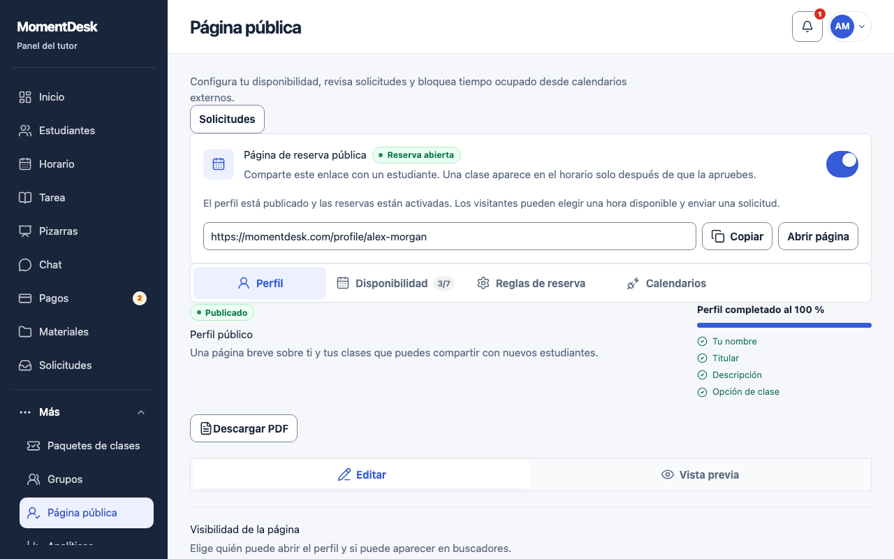 Completar y publicar tu perfil: Interfaz de MomentDesk con nombres y registros ficticios.