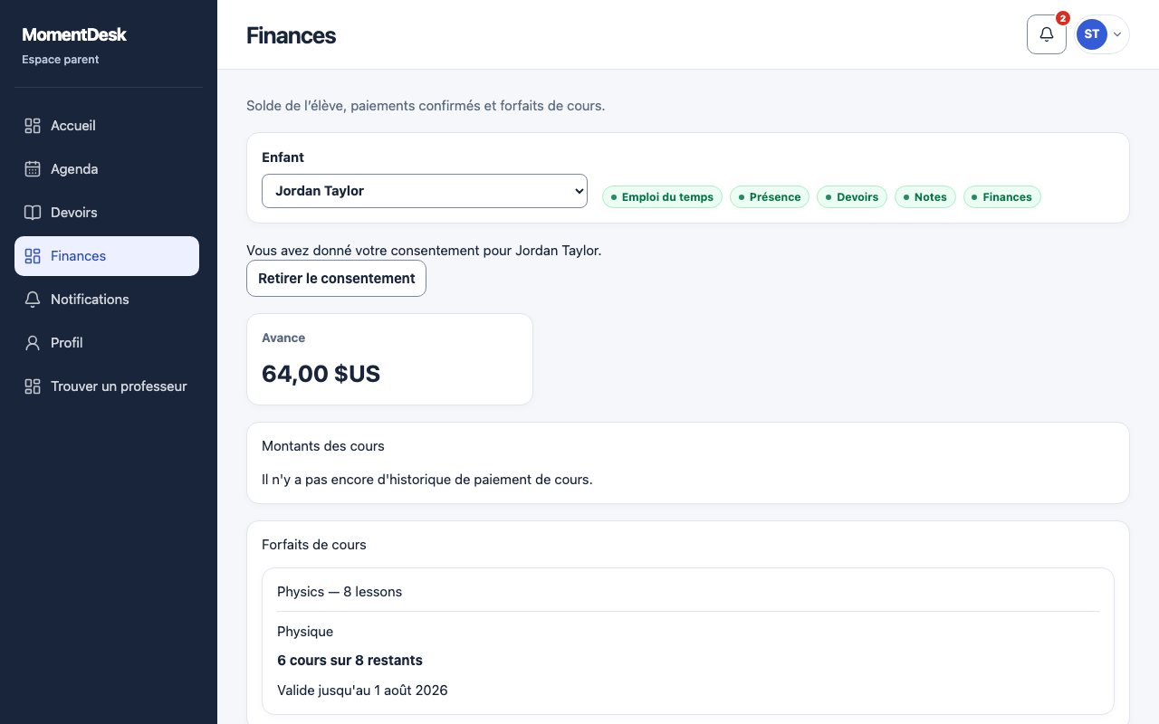 Consulter le solde et les forfaits: Interface de MomentDesk avec des noms et données fictifs.
