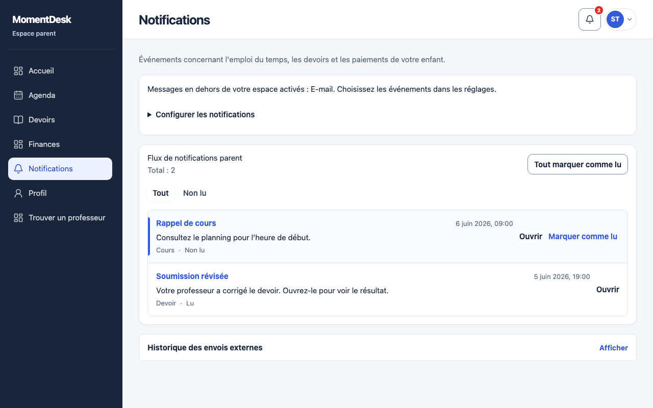 Choisir les notifications parent: Interface de MomentDesk avec des noms et données fictifs.