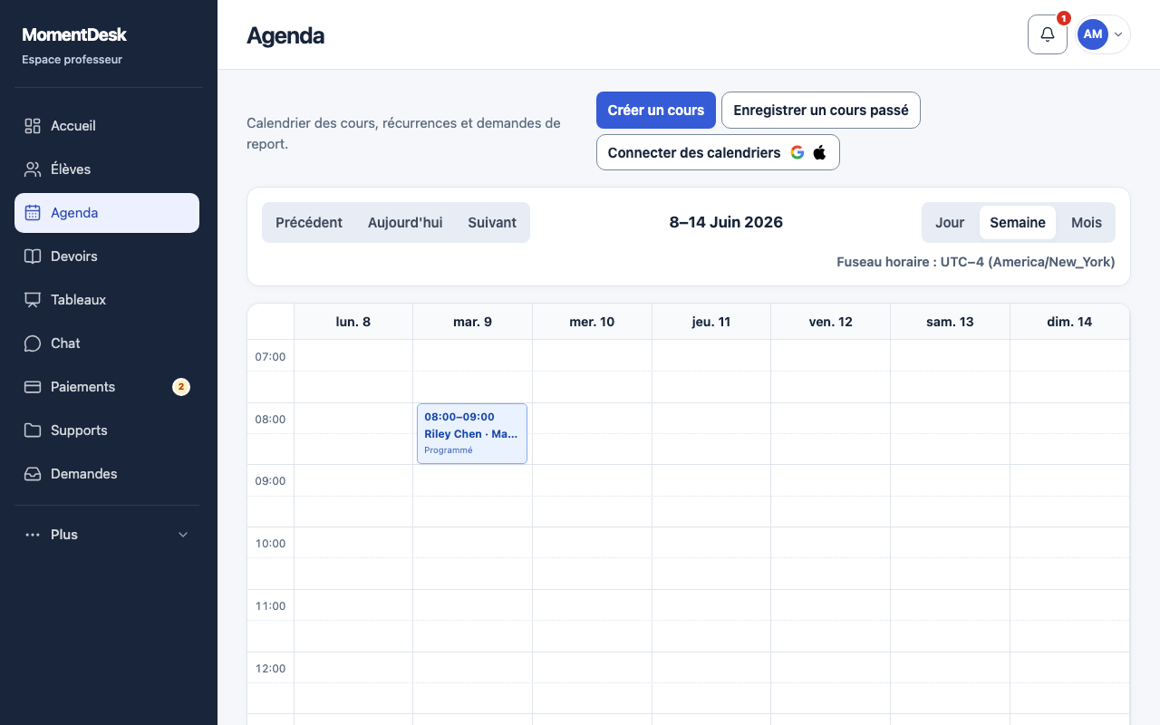 Calendrier hebdomadaire de MomentDesk avec des cours fictifs et le fuseau horaire sélectionné.