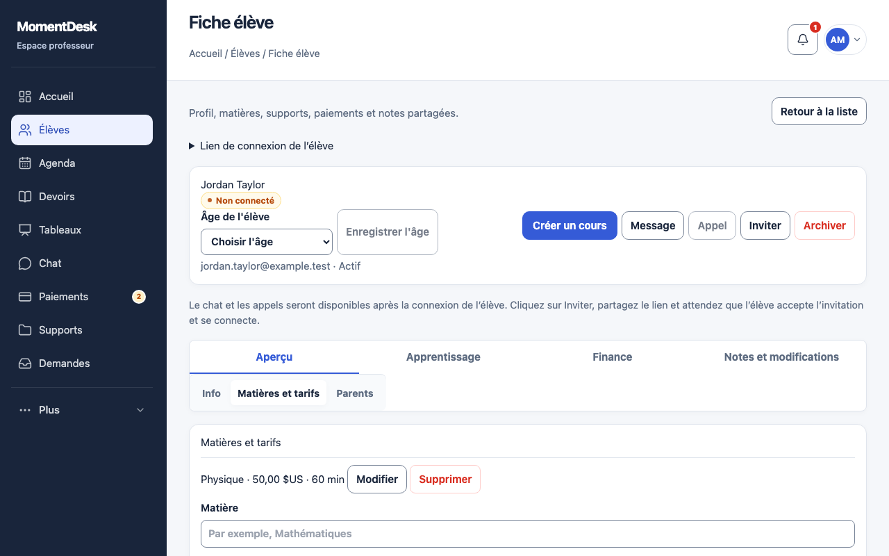 Matières, tarifs et durée des cours: Interface de MomentDesk avec des noms et données fictifs.